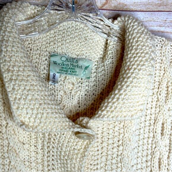 Quill’s Woolen Market Irish Made Classic Cardigan - CREAM - Picture 2 of 10